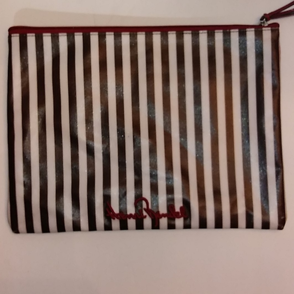 HENRI BENDEL WRISTLET - Picture 3 of 16